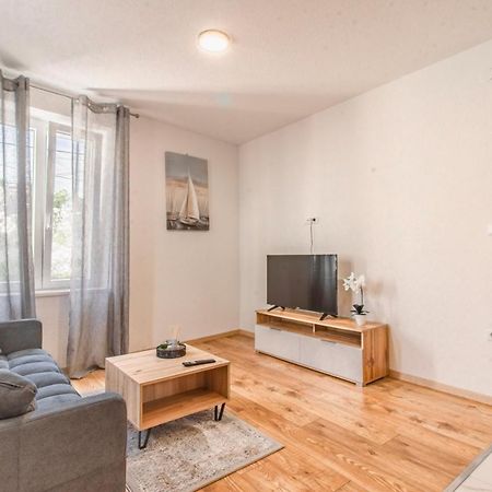 Apartments Florian Lopud Ngoại thất bức ảnh