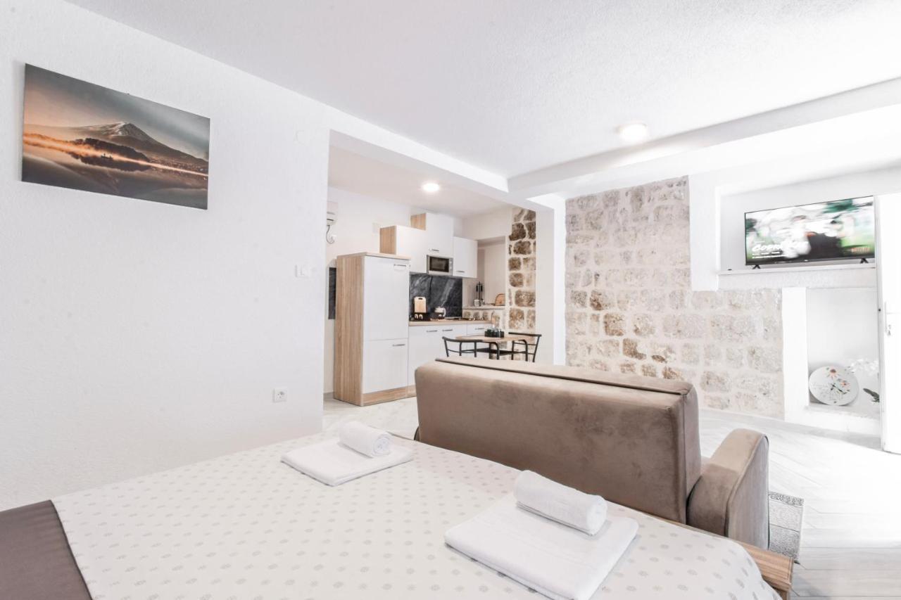 Apartments Florian Lopud Ngoại thất bức ảnh