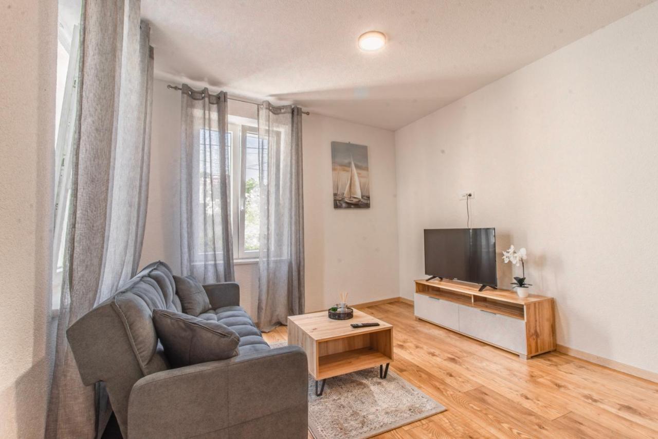 Apartments Florian Lopud Ngoại thất bức ảnh
