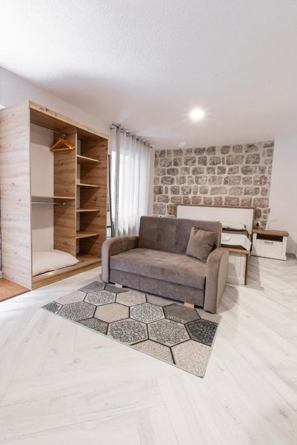 Apartments Florian Lopud Ngoại thất bức ảnh
