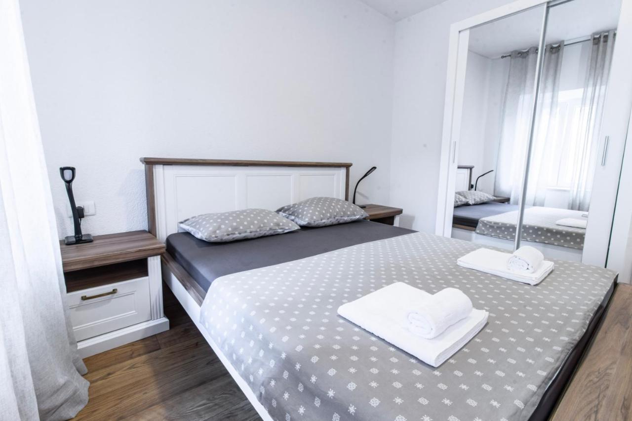 Apartments Florian Lopud Ngoại thất bức ảnh