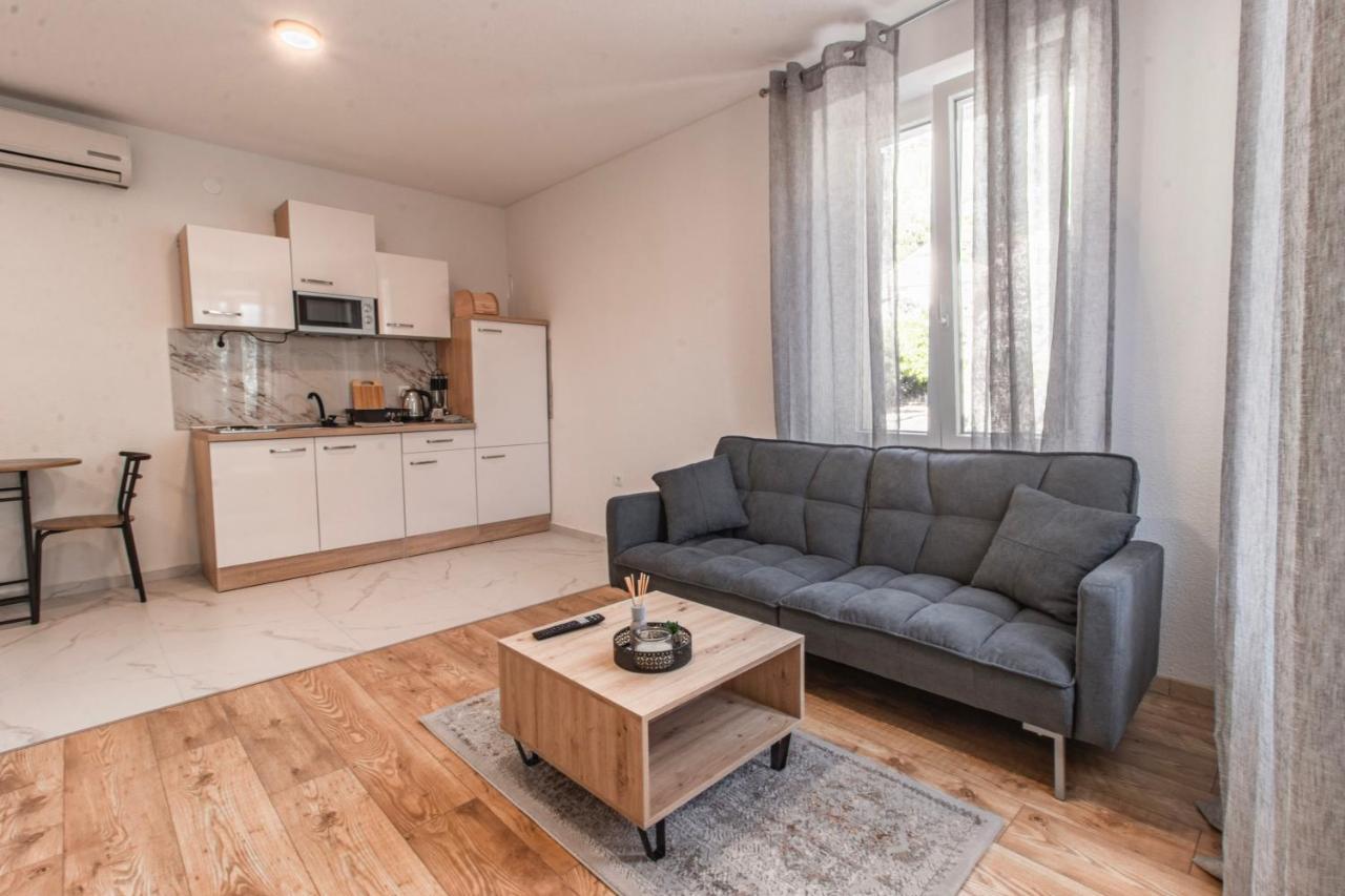 Apartments Florian Lopud Ngoại thất bức ảnh