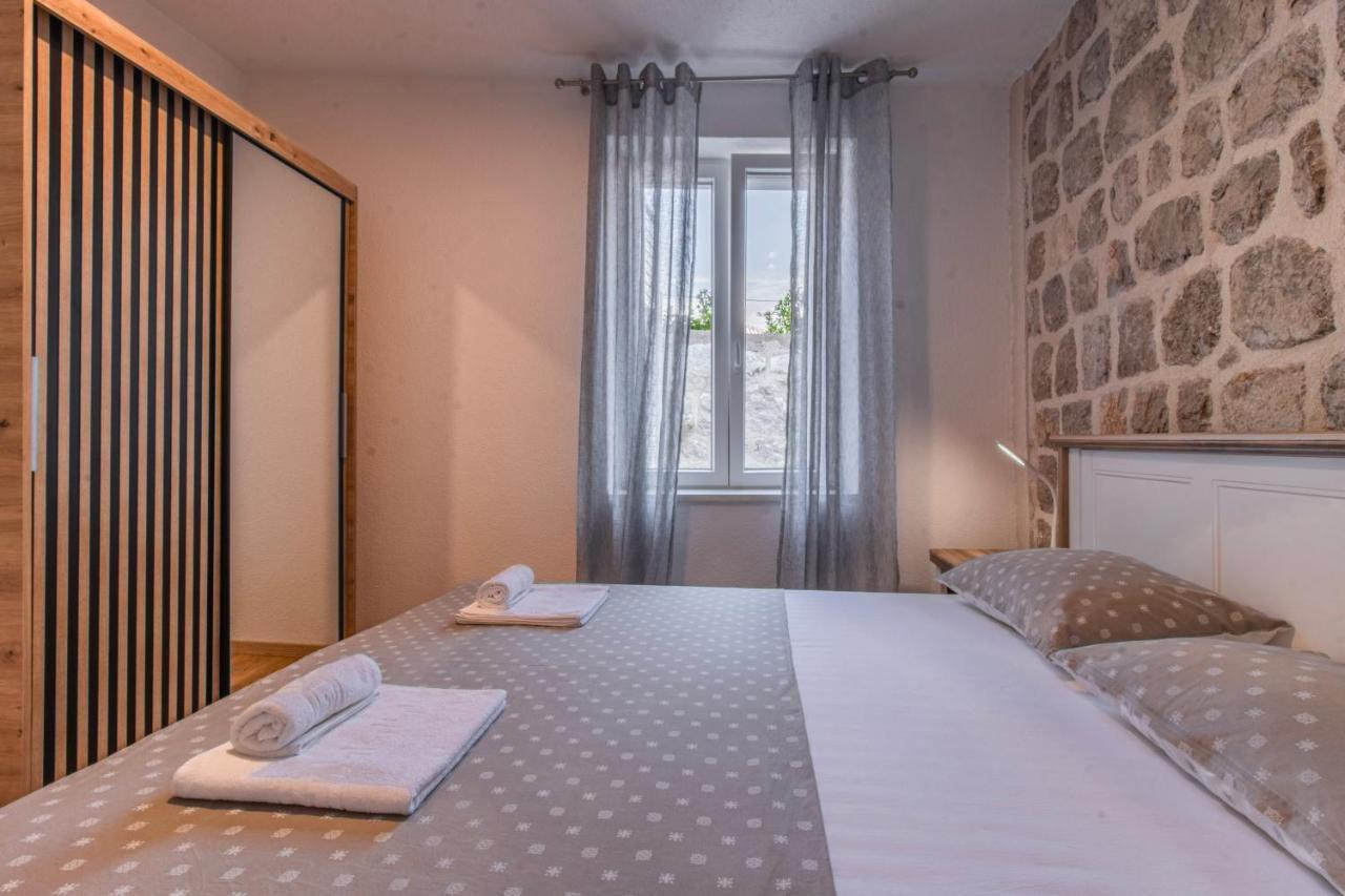 Apartments Florian Lopud Ngoại thất bức ảnh