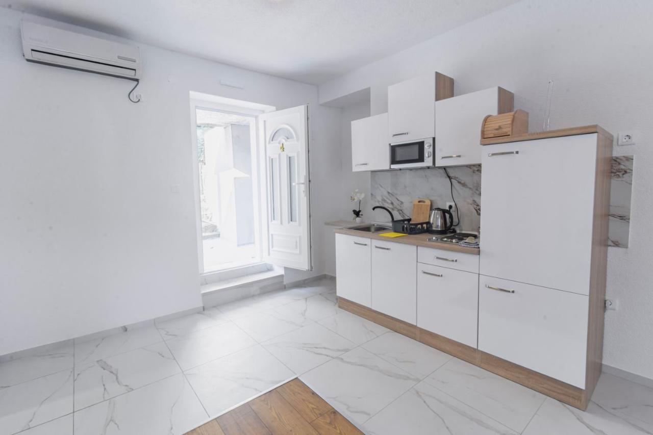 Apartments Florian Lopud Ngoại thất bức ảnh