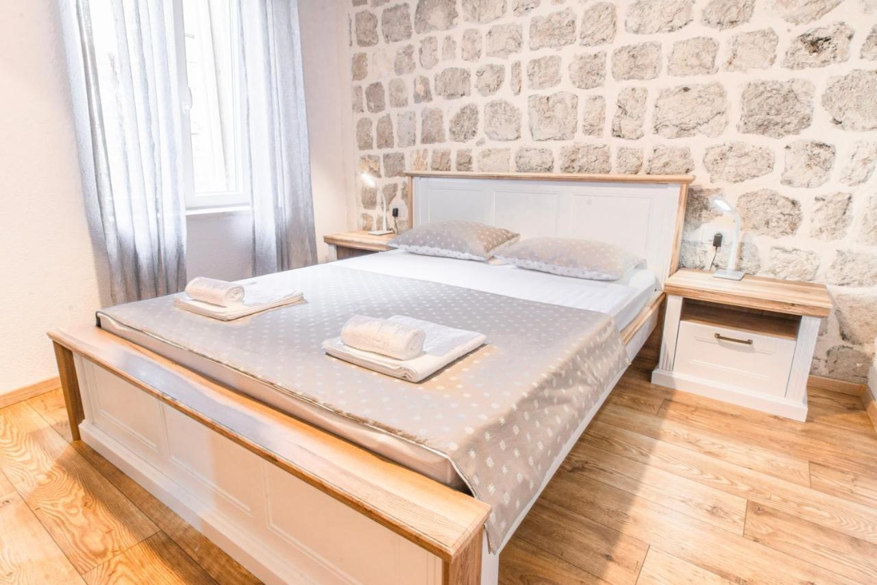 Apartments Florian Lopud Ngoại thất bức ảnh