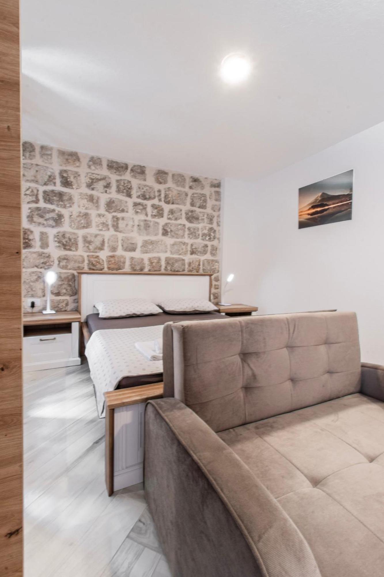 Apartments Florian Lopud Ngoại thất bức ảnh