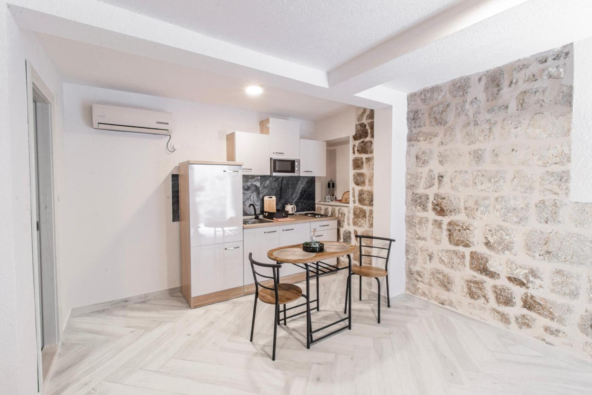 Apartments Florian Lopud Ngoại thất bức ảnh