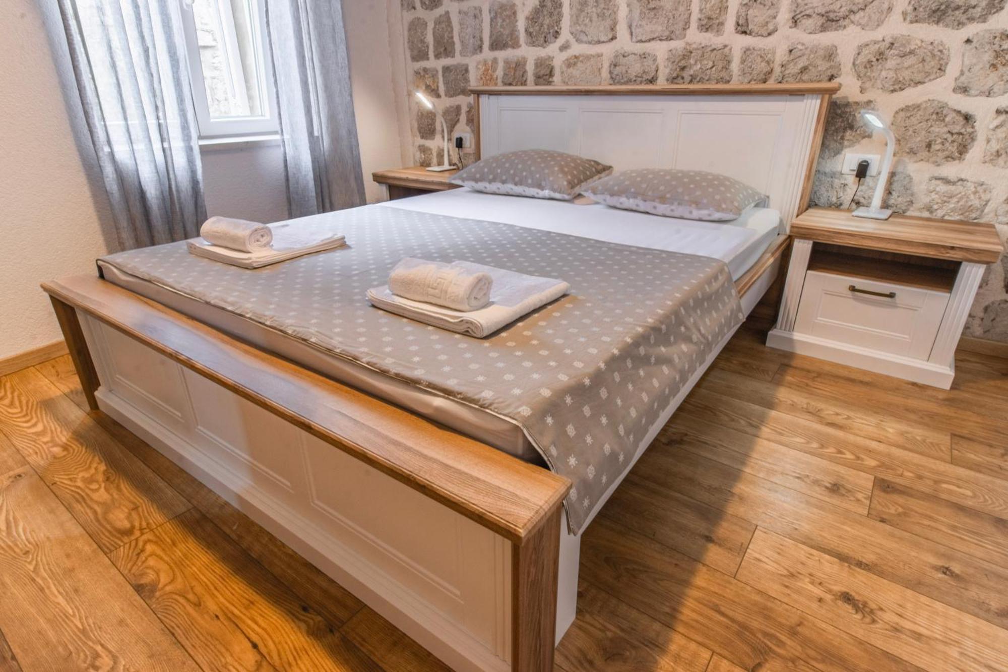 Apartments Florian Lopud Ngoại thất bức ảnh